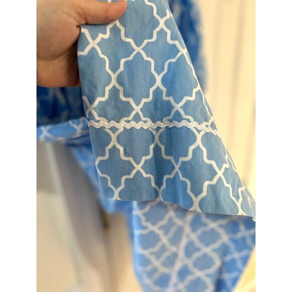 Girl's "Smocked PolkaDot" Blue Embroidered Snowflake Quatrefoil Print Dress - Picture 3 of 9